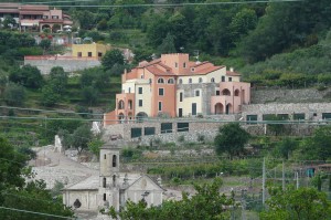 Properties for sale in Italy, on the Italian Rivieras, in the Italian Lakes and Tuscany.